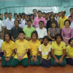 <strong>อ่านเพิ่มเติมเกี่ยวกับ</strong><br />การอบรมหลักสูตรระยะสั้น เรื่อง "การเลี้ยงไส้เดือนพื้นเมืองไทย:การเสริมรายได้ให้แก่เยาวชน" การอบรมหลักสูตรระยะสั้น เรื่อง "การเลี้ยงไส้เดือนพื้นเมืองไทย:การเสริมรายได้ให้แก่เยาวชน"